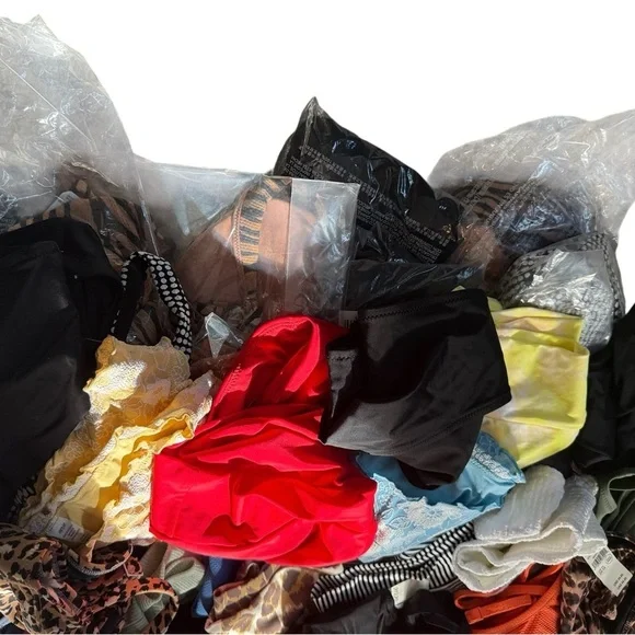 Aerie Women's Swim Bikinis- 45 pieces mix of tops and bottoms - Picture 4 of 8